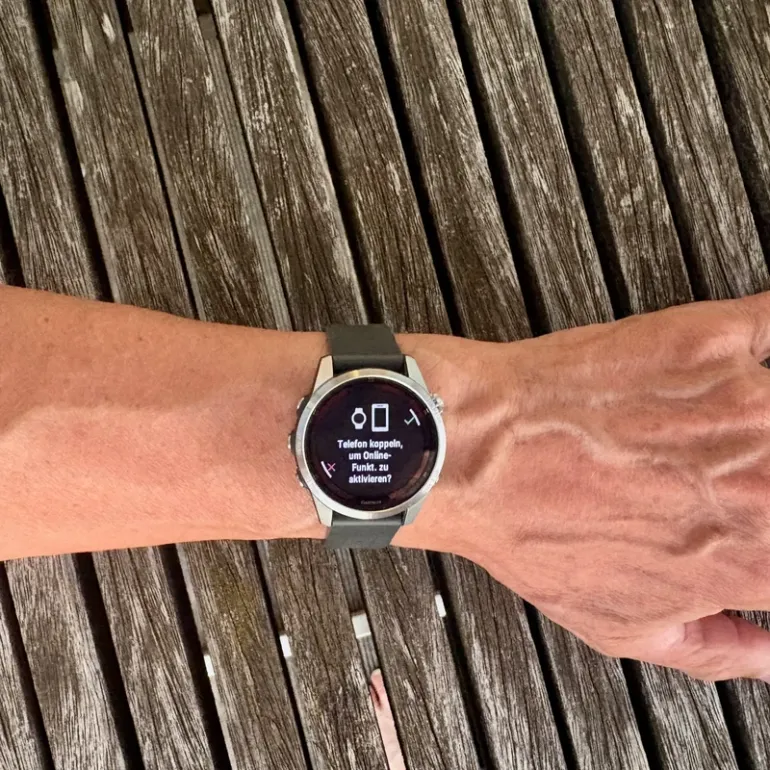 Used Garmin Fenix 7 S Pro Solar 42mm bike — image 2 of 9