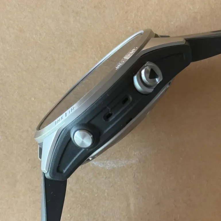 Used Garmin Fenix 7 S Pro Solar 42mm bike — image 6 of 9