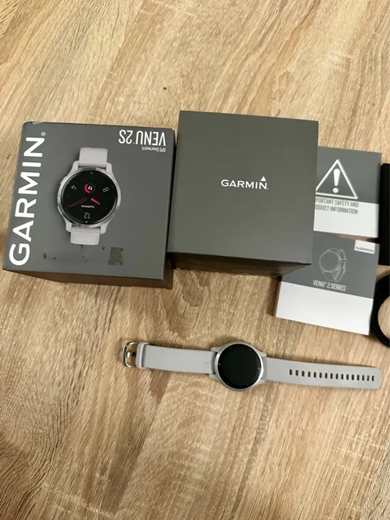 Garmin Venu 2S bike d'occasion — image 2 sur 6
