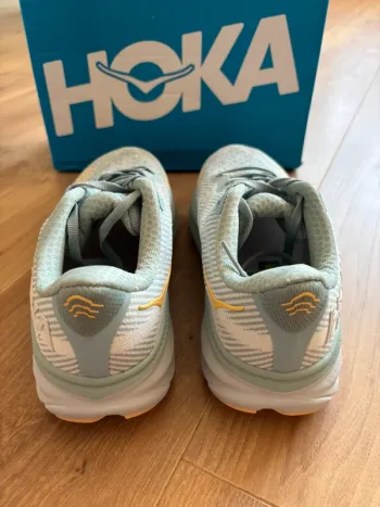 Used Hoka Clifton 9 bike — image 5 of 9