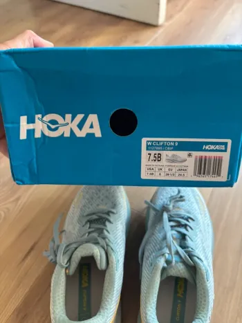 Used Hoka Clifton 9 bike — image 8 of 9