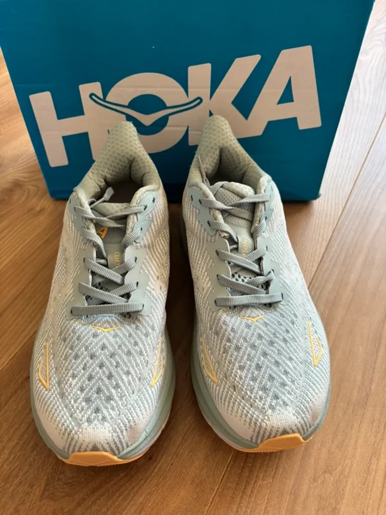 Used Hoka Clifton 9 bike — image 2 of 9