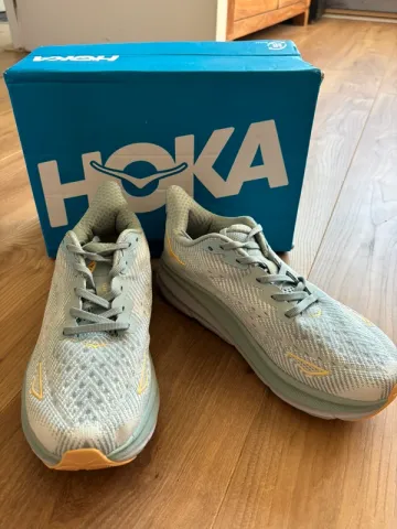 Gebrauchtes Hoka Clifton 9 Running Shoes