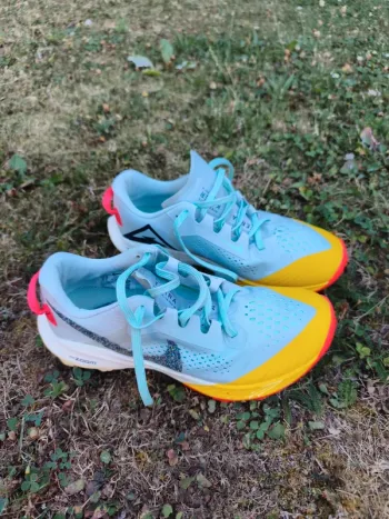Tweedehands Nike Zoom Terra Kiger 6 bike — afbeelding 1 van 4