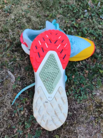 Tweedehands Nike Zoom Terra Kiger 6 bike — afbeelding 2 van 4
