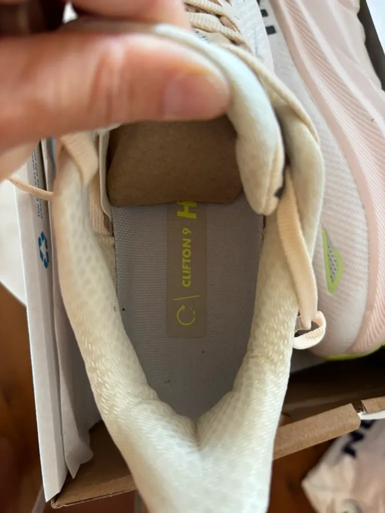 Used Hoka Clifton 9 bike — image 3 of 8