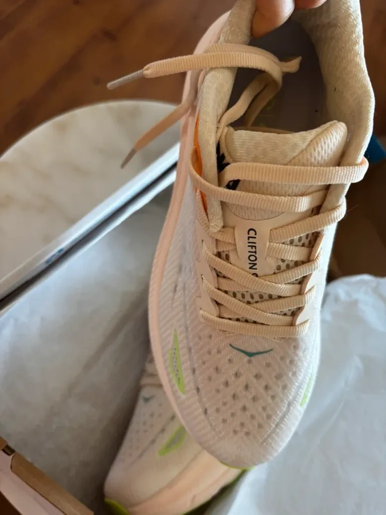 Used Hoka Clifton 9 bike — image 5 of 8