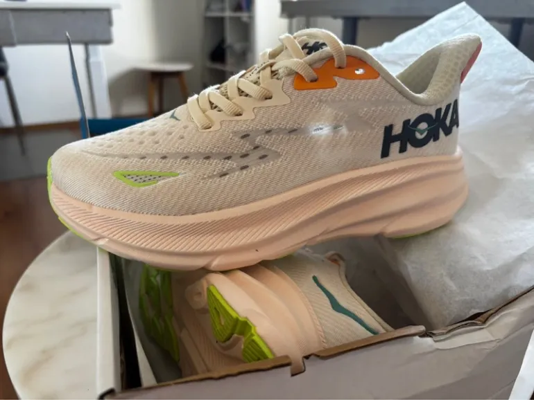 Used Hoka Clifton 9 bike — image 2 of 8