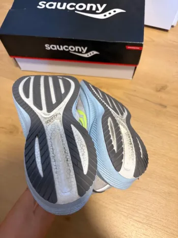 Brugt Saucony Triumph 20 bike — billede 9 af 10