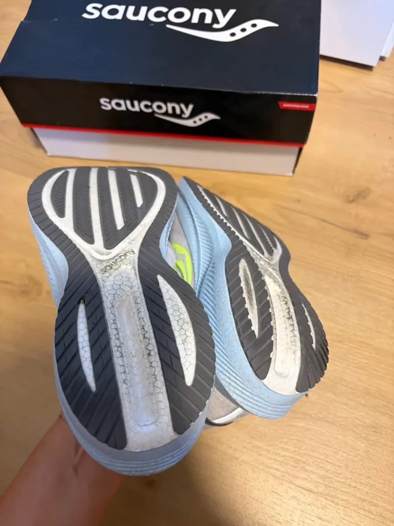 Brugt Saucony Triumph 20 bike — billede 9 af 10