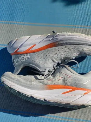 Used Hoka Clifton 8 bike — image 2 of 3