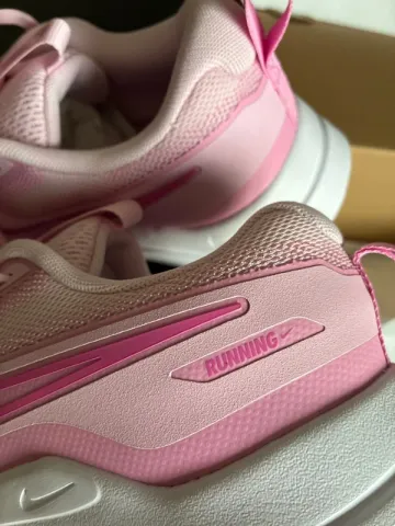 Używany Nike Running Shoes bike — zdjęcie 4 z 7