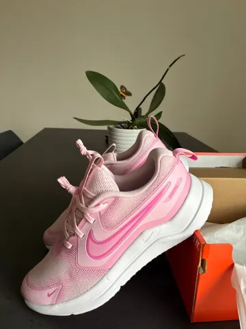 Używany Nike Running Shoes bike — zdjęcie 3 z 7
