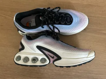 Clean Air Max Dn Running Shoes usato