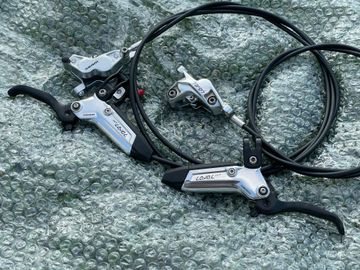 Sram Level Stealth Disc Brakes - Ultimate | 4-Piston | C1 - Rear | Clear Brakes d'occasion