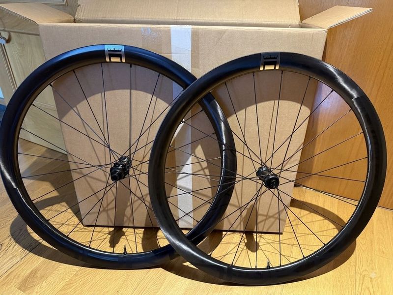 Duke Baccara X42 / DT Swiss 240 Wheelset Wheels d'occasion