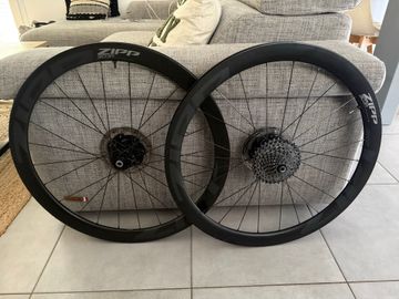 Used Zipp 303S Wheels bike — image 2 of 2