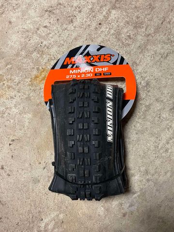 Brugt Maxxis Minion DHF Tyres & Tubes