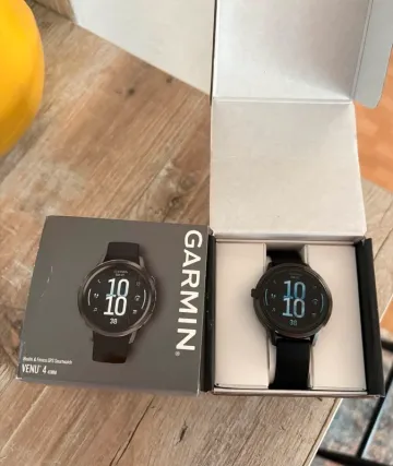 Käytetty Garmin Venu 4s Electronics