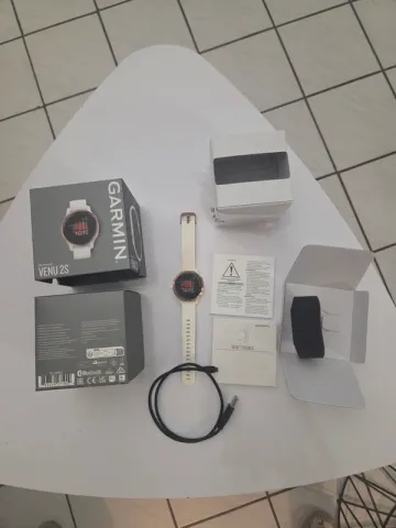 Käytetty Garmin Venu 2S Electronics