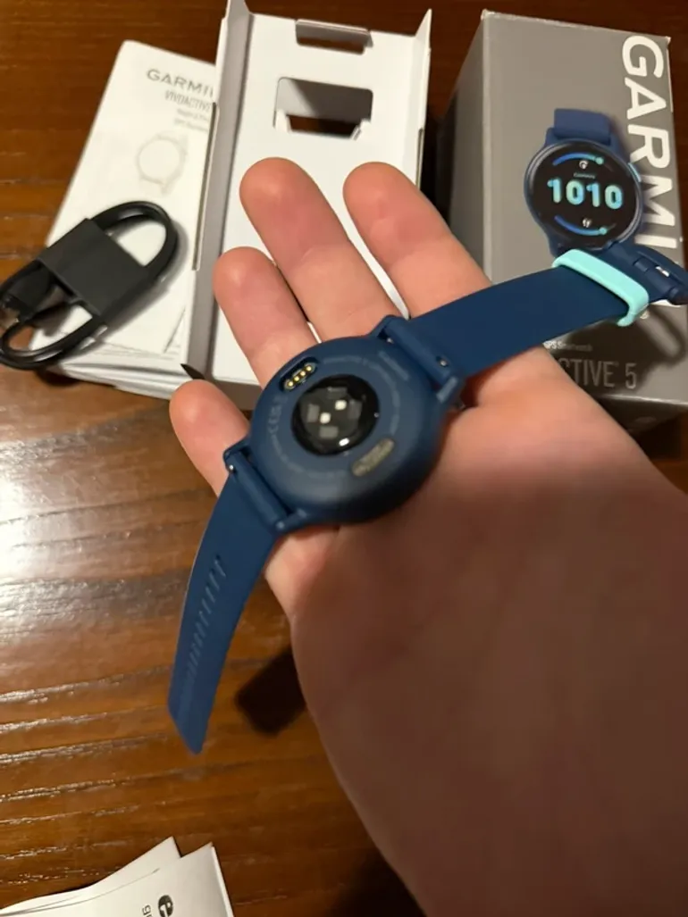 Used Garmin Vivoactive 5 bike — image 2 of 5