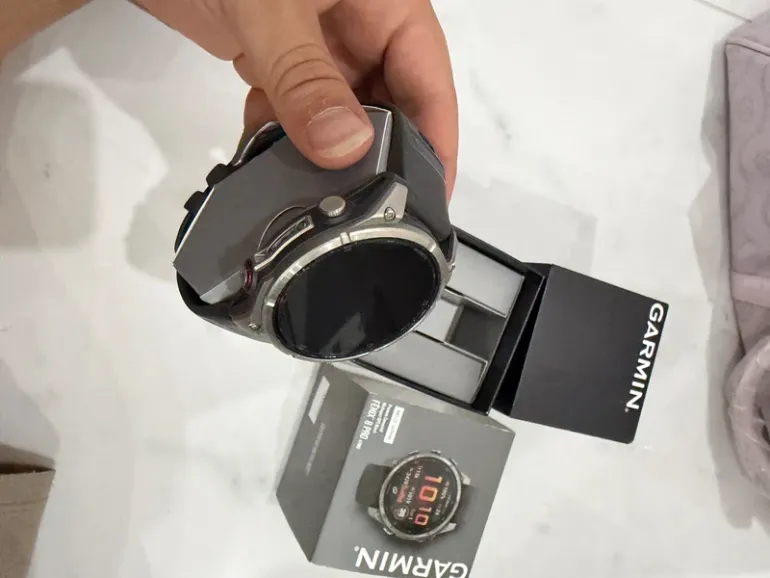 Garmin Fenix 8 Pro bike d'occasion — image 3 sur 8
