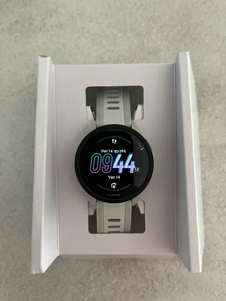 Used Garmin Forerunner 165 bike — image 1 of 4