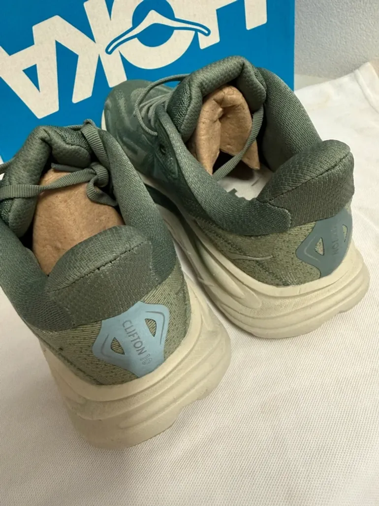 Used Hoka Clifton 10 bike — image 3 of 5