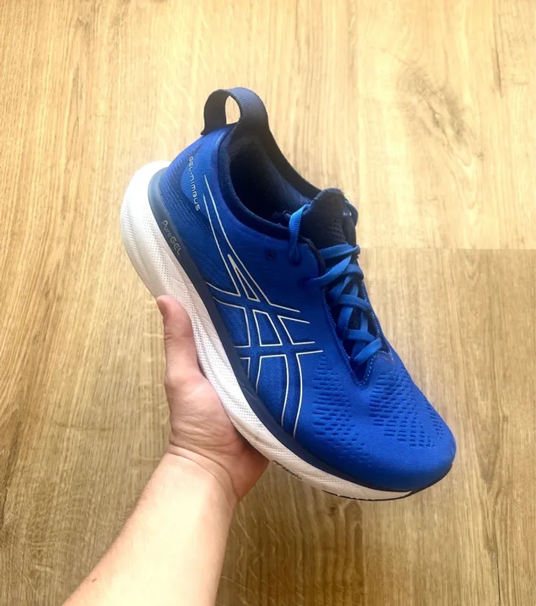 Used Asics Nimbus 25 bike — image 2 of 12