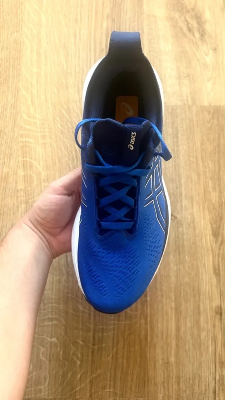 Used Asics Nimbus 25 bike — image 7 of 12