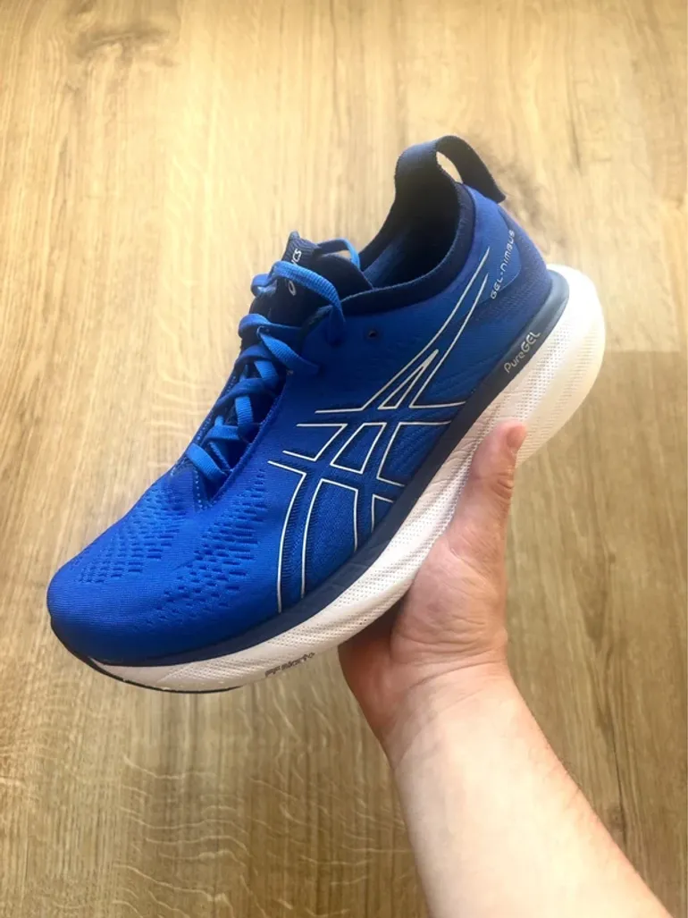 Used Asics Nimbus 25 bike — image 6 of 12