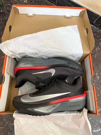 Used Nike Zoom Fly 6 bike — image 2 of 7