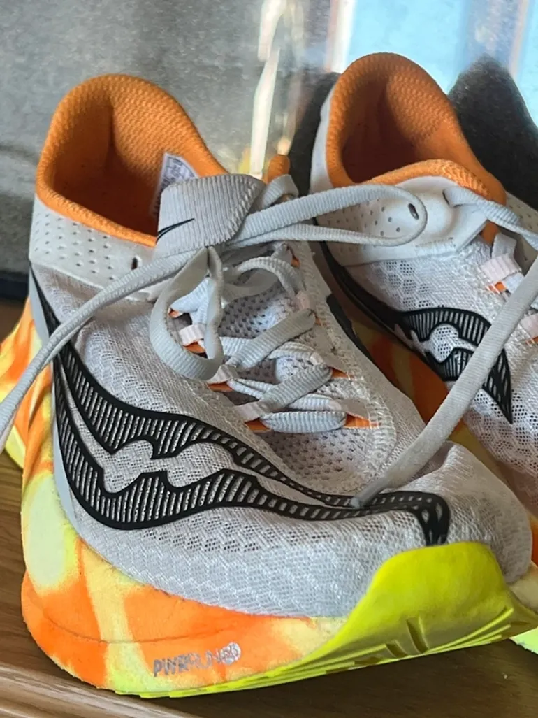 Używany Saucony Endorphin Pro 4 bike — zdjęcie 6 z 8