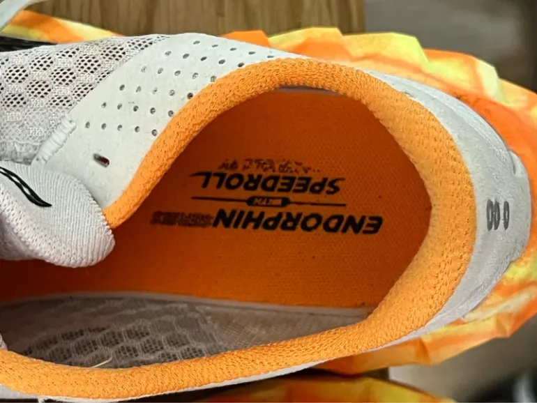 Używany Saucony Endorphin Pro 4 bike — zdjęcie 3 z 8
