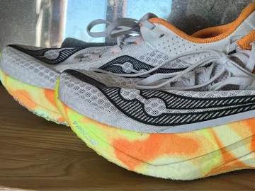 Używany Saucony Endorphin Pro 4 Running Shoes