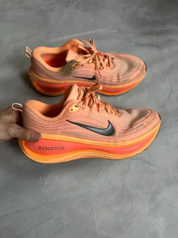 Used Nike Vomero Plus bike — image 3 of 15