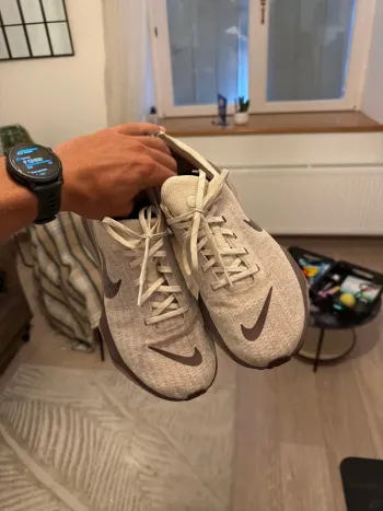 Used Nike Invincible Run 3 bike — image 2 of 5