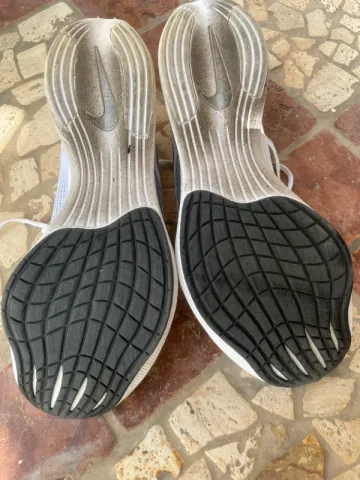 Used Avanti Vaporfly 2 bike — image 3 of 5