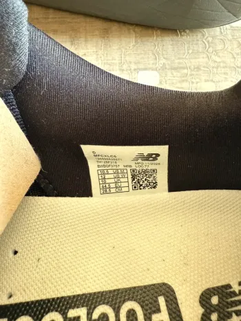 Used New Balance Fuelcell Rebel v5 bike — image 7 of 8