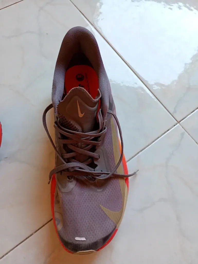 Used Nike Zoom Fly 6 bike — image 8 of 14
