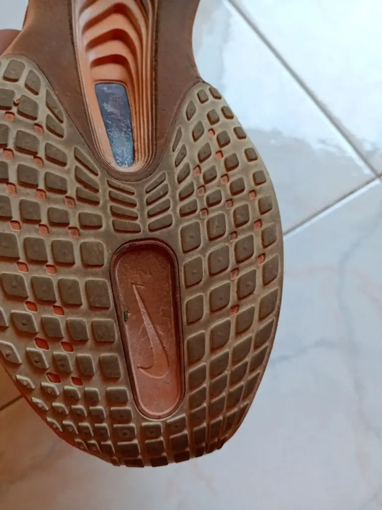 Used Nike Zoom Fly 6 bike — image 11 of 14