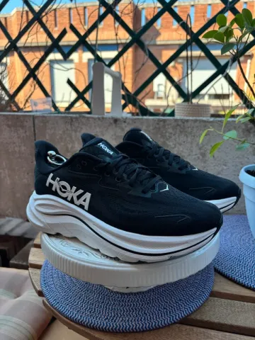 Used Hoka Clifton 10 Running Shoes