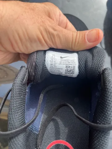 Used Nike Uomo Running Shoes bike — image 4 of 5