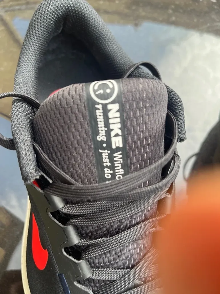 Used Nike Uomo Running Shoes bike — image 5 of 5