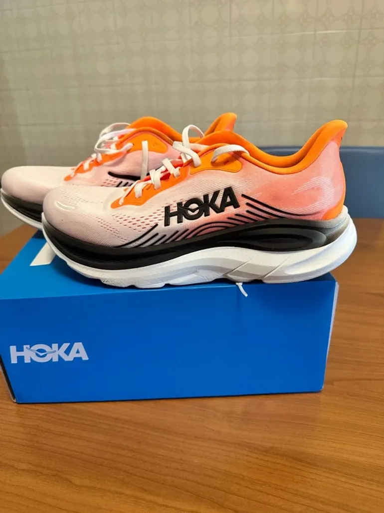 Hoka Clifton 11 bike usato — immagine 6 di 7