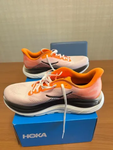 Hoka Clifton 11 bike usato — immagine 2 di 7