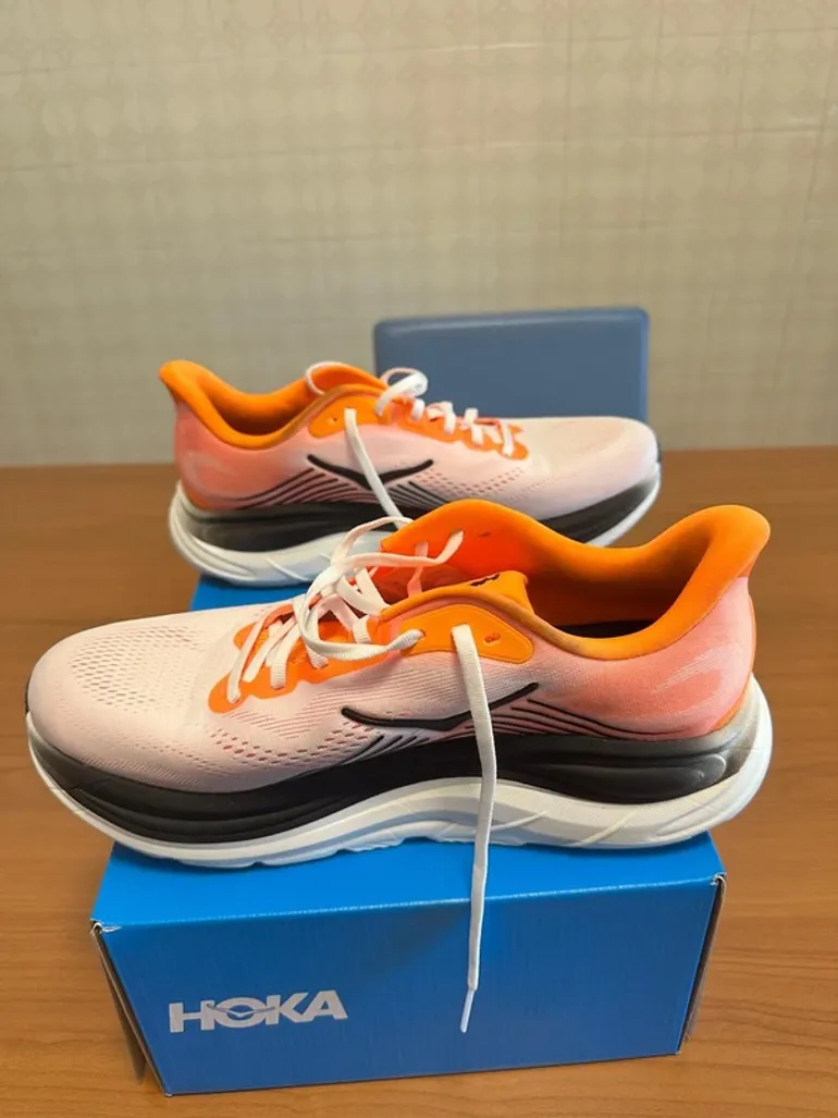 Hoka Clifton 11 bike usato — immagine 2 di 7