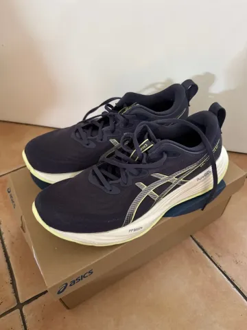Used Asics Running Shoes Running Shoes