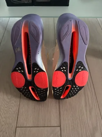 Used Nike Air Zoom Alphafly Next% 3 bike — image 4 of 9
