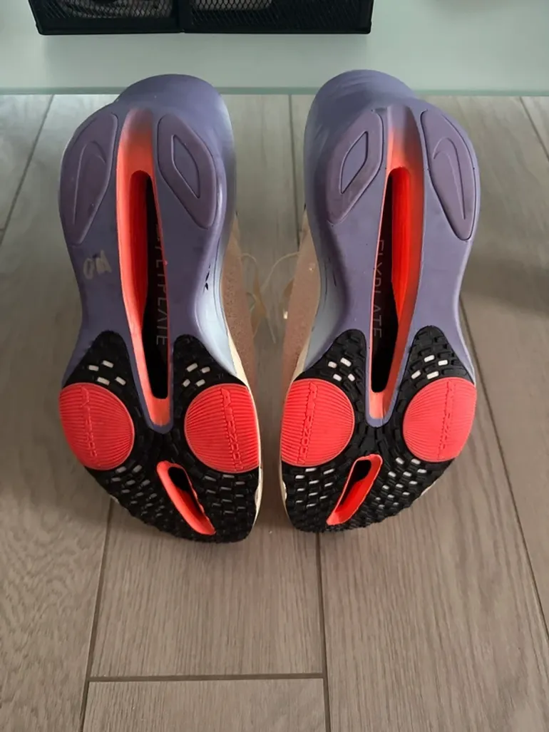 Used Nike Air Zoom Alphafly Next% 3 bike — image 4 of 9